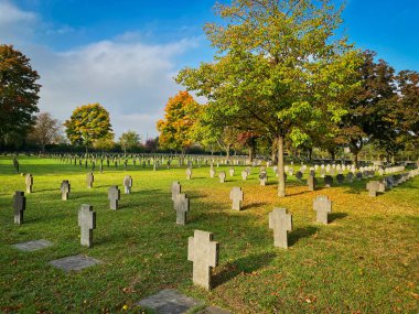 2. Dünya Savaşı Mezarları