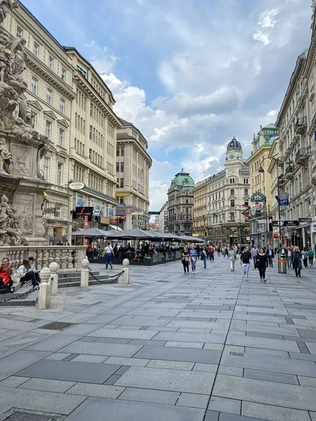 Wenen Oostenrijk Juni 2020 Mensen Lopen Door Winkelstraat Historische Straat — Stockfoto