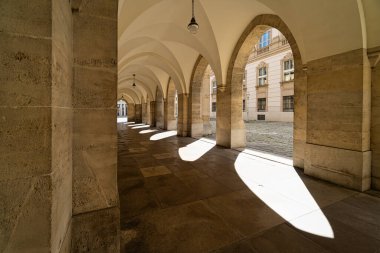 Arch Minoritenkirche Viyana, Avusturya 'nın başkenti Innere Stadt' taki Minoritenplatz 'da kilise caddesi.
