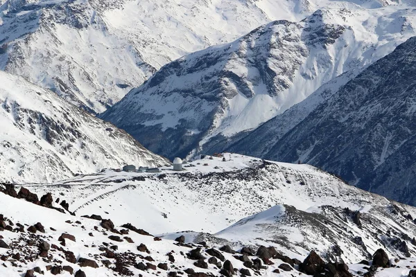 Los Picos Nevados Las Montañas Del Cáucaso — Foto de Stock