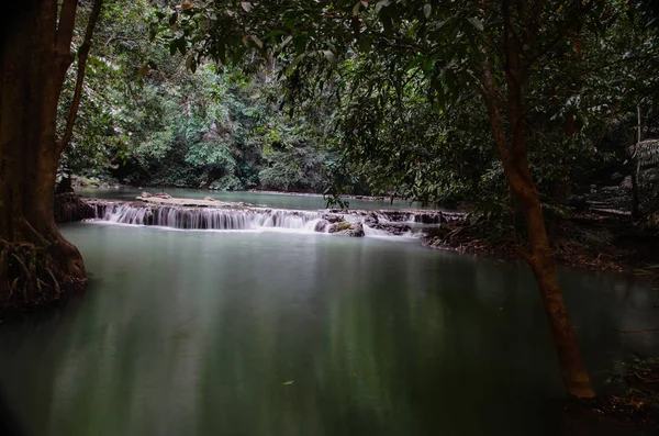 Cachoeira Parque Nacional Bok Khorani Krabi Tailândia — Fotografia de Stock