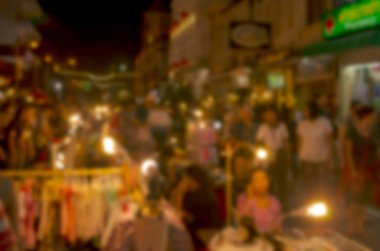 Bulanık insanlar şehir sokak. görüntülemek için kullanılan