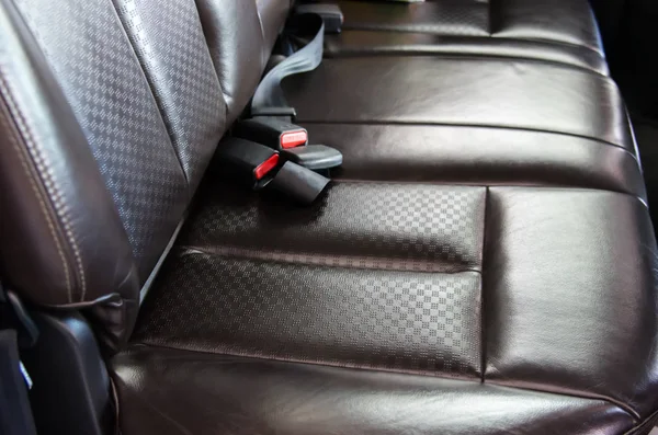 Asiento de coche de cuero marrón —  Fotos de Stock