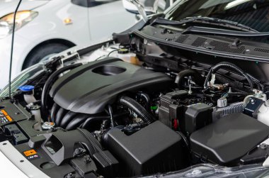 Yeni modern detaylı araba motoru.