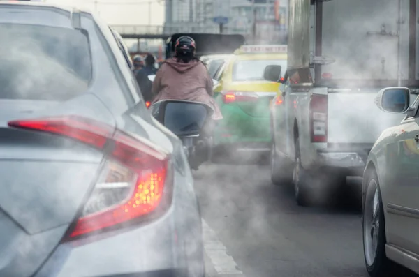 Inquinamento Gas Scarico Dei Veicoli Città Blocco Del Traffico Strada — Foto Stock
