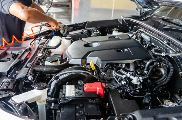 Detalles Del Coche Mecánico Del Motor Del Coche Limpio Después —  Fotos de Stock