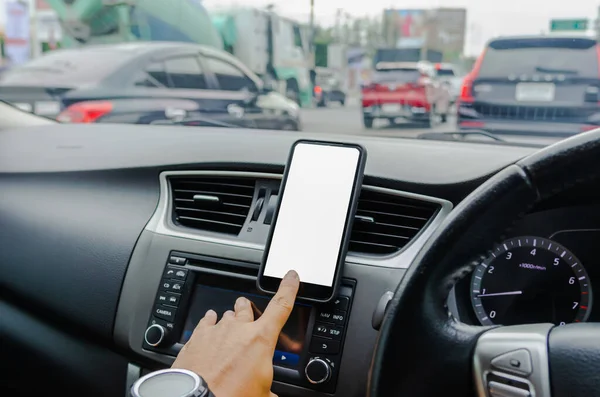 Smart Phone Wentylatorze Samochodu Blank Białym Ekranem — Zdjęcie stockowe