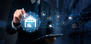 Tedarik zinciri ve teslimat sistemi ile akıllı depo kontrolü e-ticaret lojistiği, dijital izleme ve bulut tabanlı envanter. Yenilikçi teknoloji ve küresel nakliye bağlantısı.