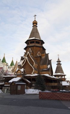 Eski Rus binalar bir kule olarak adlandırılır ve ziyaretçiler için bekleyin