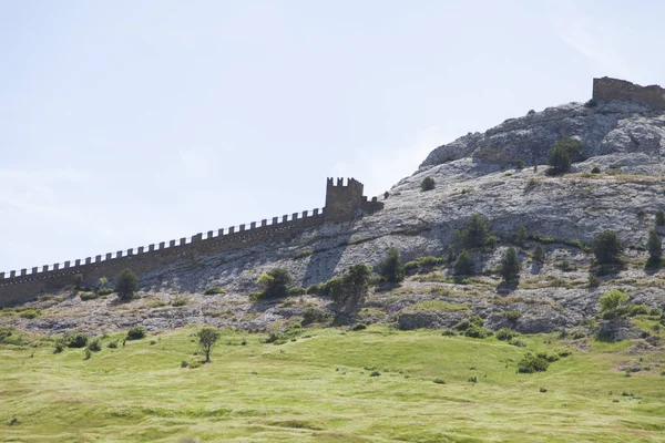 Eski savaşlar ve zaferler Antik Ortaçağ Kalesi hatırlatıyor