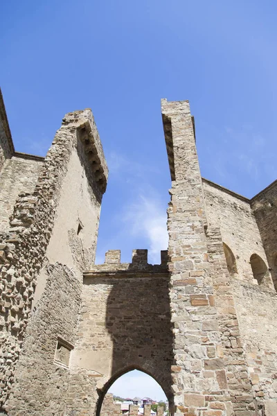 Antika Medeltida Fästning Påminner Tidigare Strider Och Segrar — Stockfoto