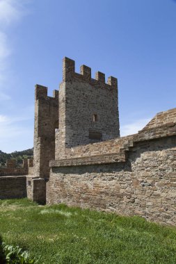 Eski savaşlar ve zaferler Antik Ortaçağ Kalesi hatırlatıyor