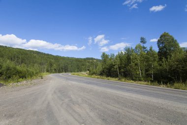 Sadece nehirler, dağın çevresinde ve yeterince insan değildir