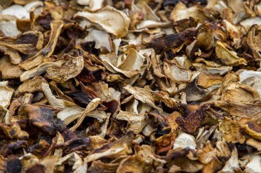 Kurutulmuş çörek yakın çekim. Arka plan Kurutulmuş mantar.