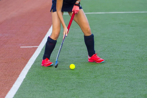 Field Hockey Player Possesion Ball Running Astroturf Pitch Looking Team — Stock Photo, Image