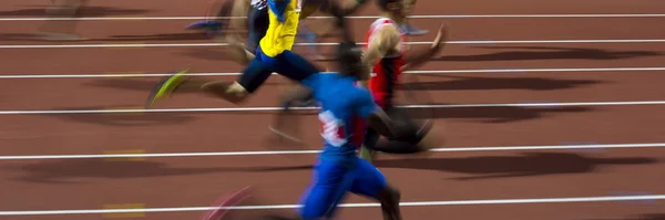 Kör Män Sprinters Löpare 100 Meter Suddig Rörelse — Stockfoto