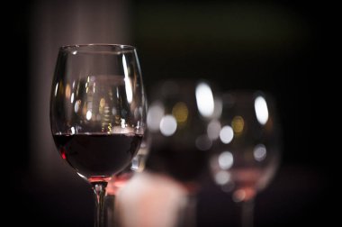 bardak kırmızı şarap Restoran kavramı alkol