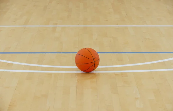 Basketball Auf Einem Hartplatzboden Als Sport Und Fitness Symbol Für — Stockfoto
