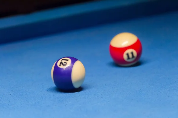 Bunte Billardkugeln Billardkugel Blauen Tisch Bunte Amerikanische Pool Snookerbälle Hintergrund — Stockfoto