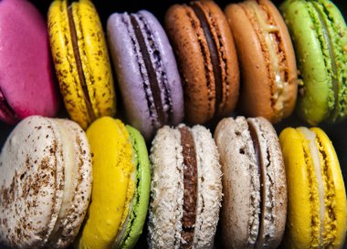 arka plan olarak renkli macaroons kapatalım. Üstten Görünüm