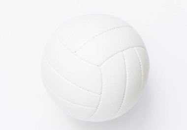 Beyaz arka planda beyaz voleybol deri top. Üstte görüntü.