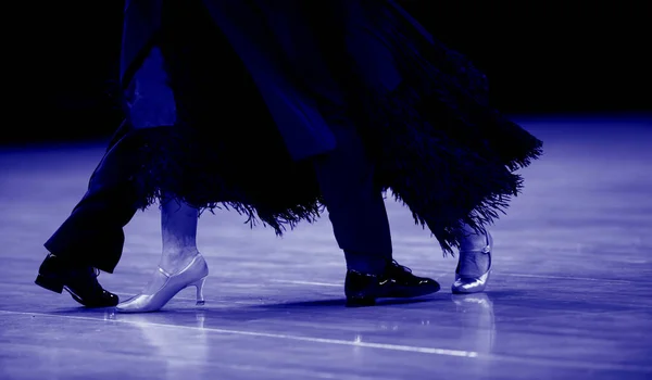 Tancerz Tancerka Latynoski Taniec Międzynarodowy Taniec Towarzyski Sport Zespołowy Filtr — Zdjęcie stockowe