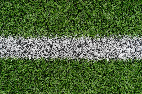 Zelená Syntetická Tráva Sportovní Hřiště Bílou Čárou Výstřel Shora Fotbal — Stock fotografie