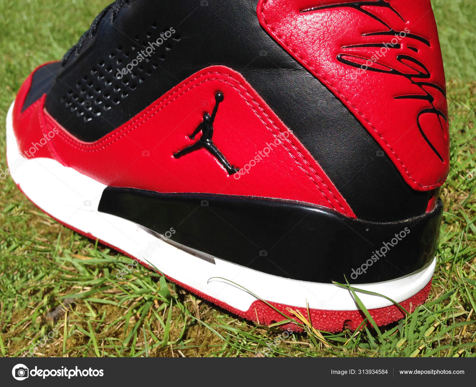 red and black flight jordans