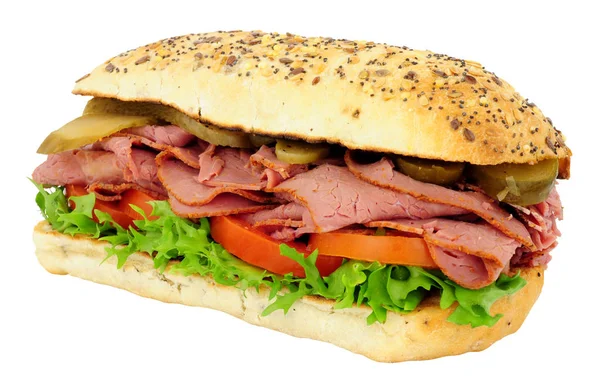 Beyaz bir arka plan üzerinde izole sığır pastırması ve salata sandviç