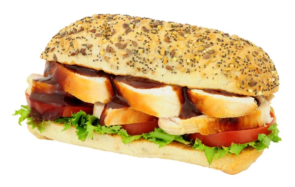 白い背景に分離された分厚いチキンとサラダのサンドイッチ — ストック写真