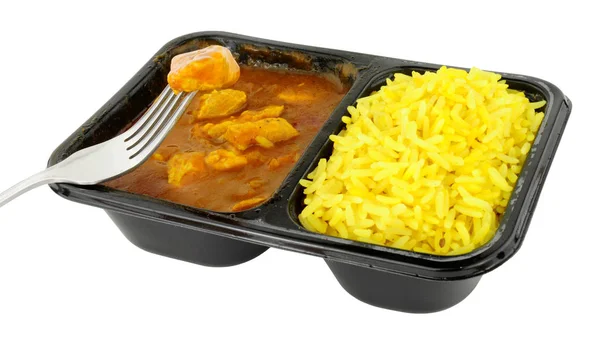 Csirke Curry Rizst Mikrohullámú Kényelem Étkezés Elszigetelt Fehér Background — Stock Fotó