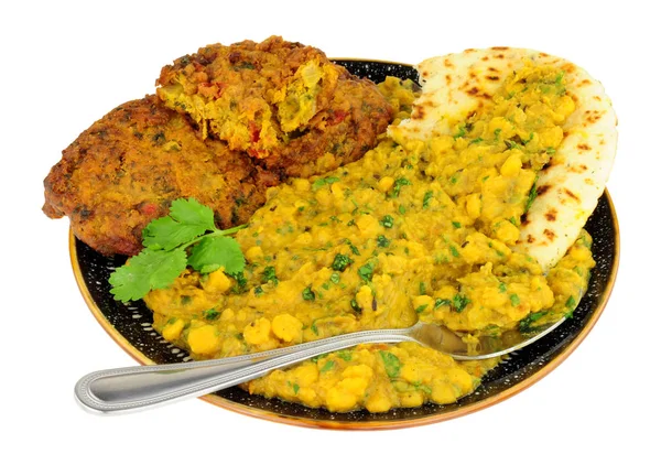 Indische Tarka Daal Mahlzeit Mit Zwiebeln Bhaji Und Naan Brot — Stockfoto