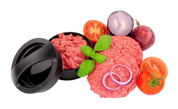 新鲜制作的生牛肉汉堡 西红柿和汉堡压榨机在白色背景上隔离 — 图库照片