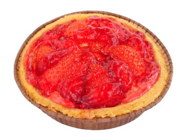 Çilek meyve tart pasta beyaz bir arka plan üzerinde izole