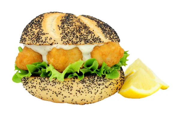 Geslagen Kabeljauw Vis Nugget Sandwich Met Sla Knapperig Maanzaad Bedekt — Stockfoto