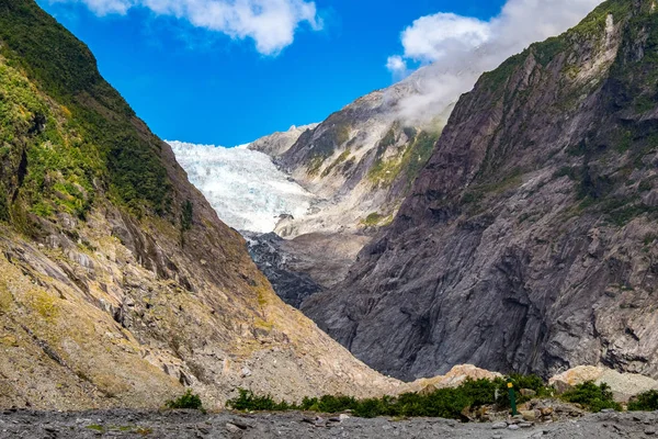 轨道在 Franz 约瑟夫冰川 位于韦斯特兰大 Poutini 国家公园在新西兰的西海岸 — 图库照片