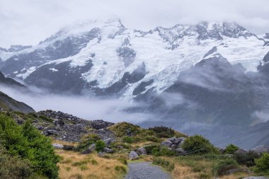 Fahişe Vadisi parça, bir en popüler yürüyen Aoraki/Mt Cook Milli Parkı, Yeni Zelanda'da
