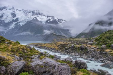 Fahişe Vadisi parça, bir en popüler yürüyen Aoraki/Mt Cook Milli Parkı, Yeni Zelanda'da çevresinde peyzaj