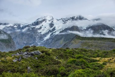 Fahişe Vadisi parça, bir en popüler yürüyen Aoraki/Mt Cook Milli Parkı, Yeni Zelanda'da çevresinde peyzaj