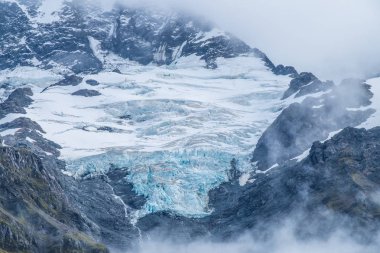 Fahişe Vadisi parça, bir en popüler yürüyen Aoraki/Mt Cook Milli Parkı, Yeni Zelanda'da çevresinde peyzaj