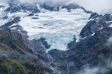 Fahişe Vadisi parça, bir en popüler yürüyen Aoraki/Mt Cook Milli Parkı, Yeni Zelanda'da çevresinde peyzaj