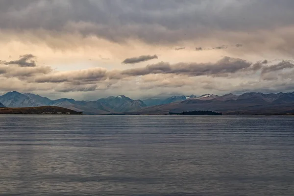 新西兰特卡波湖周边景观 — 图库照片