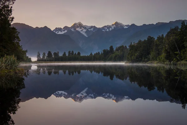 Lago Matheson Ubicado Cerca Del Glaciar Fox Costa Oeste Isla — Foto de Stock