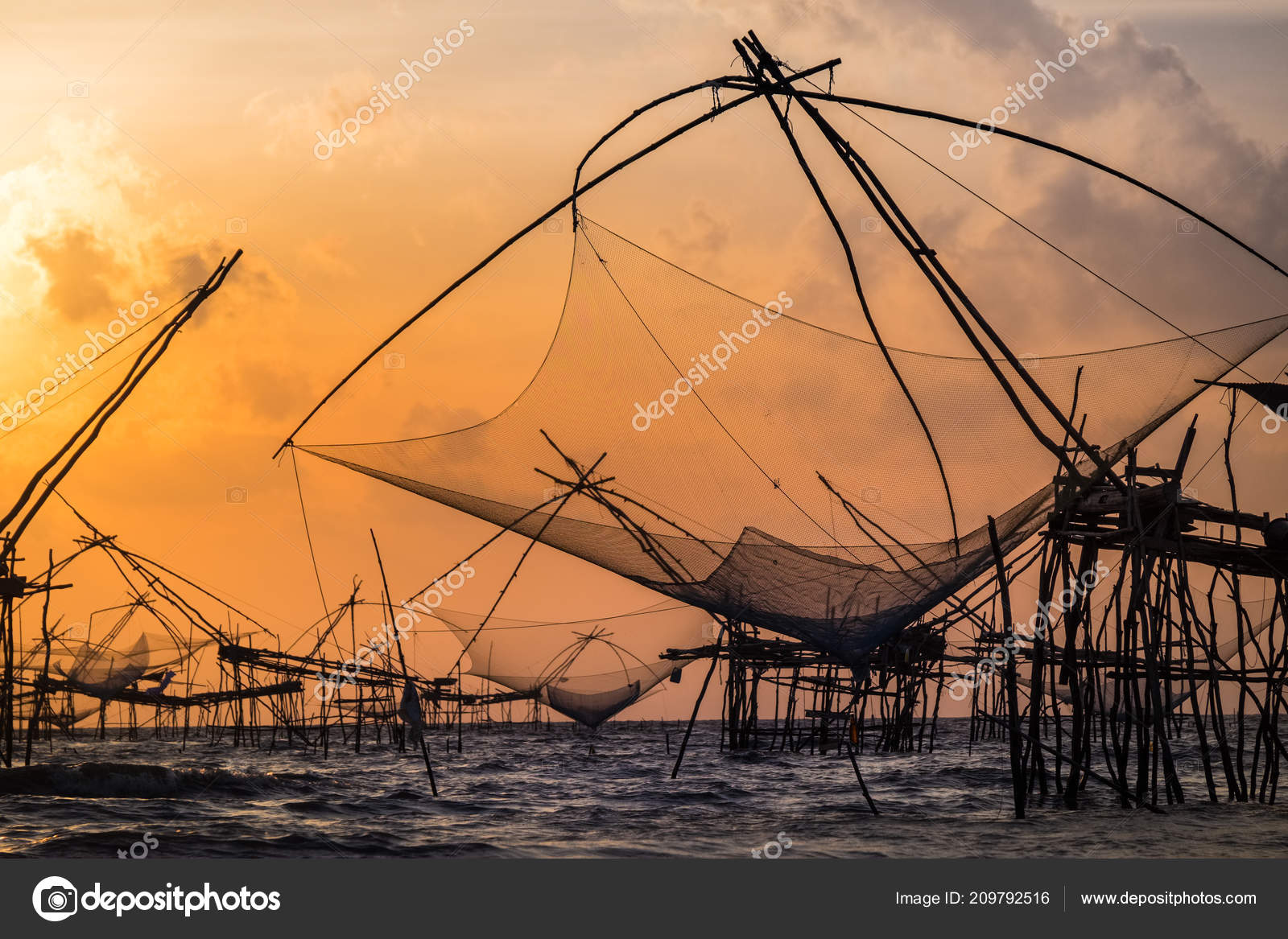 traditional fishing tools