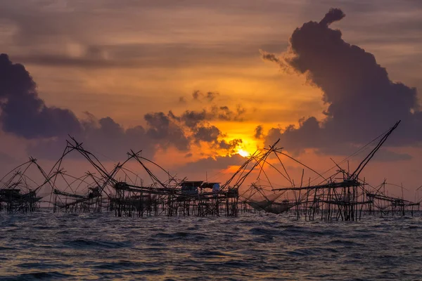 Landskap Fisherman Village Thailand Med Ett Antal Fiskeverktyg Kallas Yok — Stockfoto