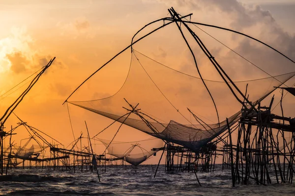 Paisaje Aldea Pescadores Tailandia Con Una Serie Herramientas Pesca Llamadas — Foto de Stock