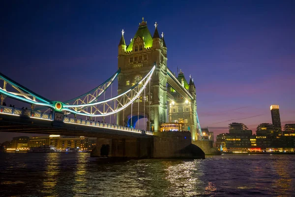 Paisaje de Tower Bridge, Londres, Reino Unido — Foto de Stock