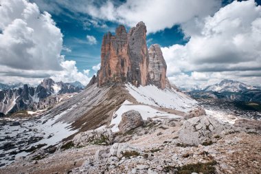 Tre Cime di Lavaredo çevresindeki manzara, Dolomitler, İtalya