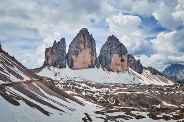 Tre Cime di Lavaredo çevresindeki manzara, Dolomitler, İtalya