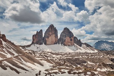 Tre Cime di Lavaredo çevresindeki manzara, Dolomitler, İtalya